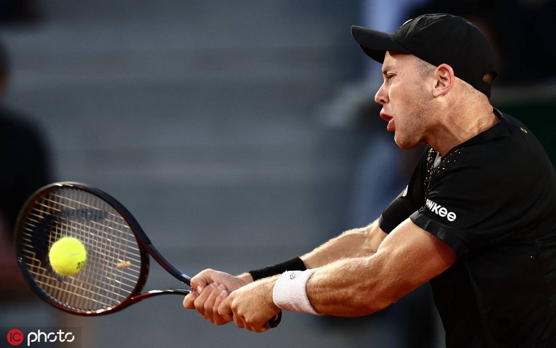 包含法网逆转蒙特卡洛大师赛,梅德韦杰夫统治全场的词条 包含法网逆转蒙特卡洛大师赛,梅德韦杰夫统治全场的词条