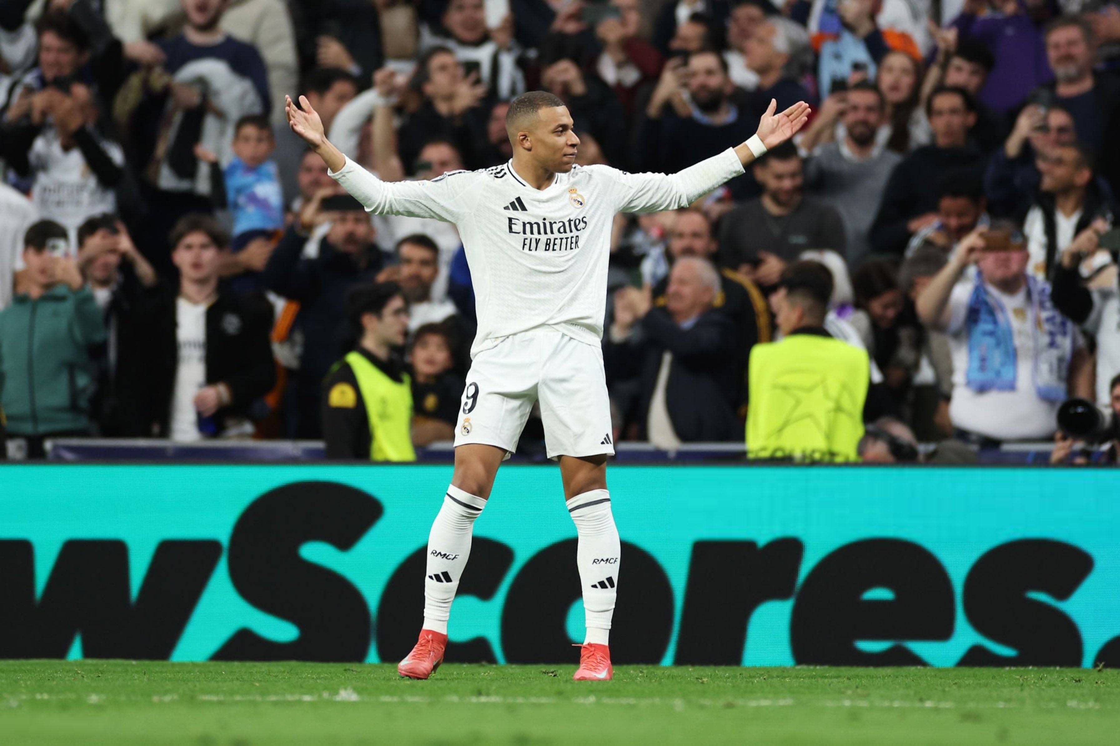 曼城轻取美国,贝林厄姆点燃赛场 曼城轻取美国,贝林厄姆点燃赛场