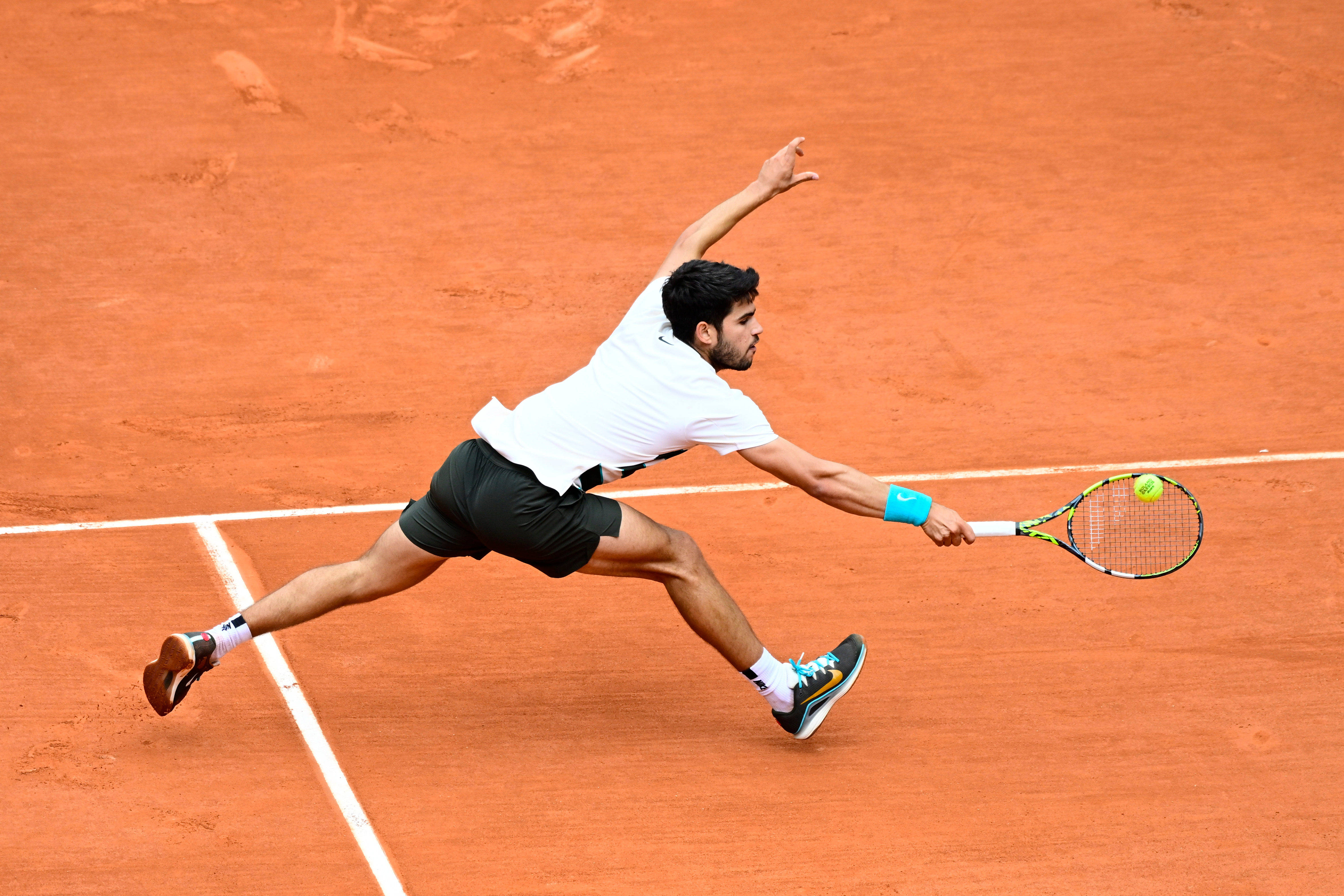 法网完胜年终总决赛,阿尔卡拉斯状态火热 法网完胜年终总决赛,阿尔卡拉斯状态火热