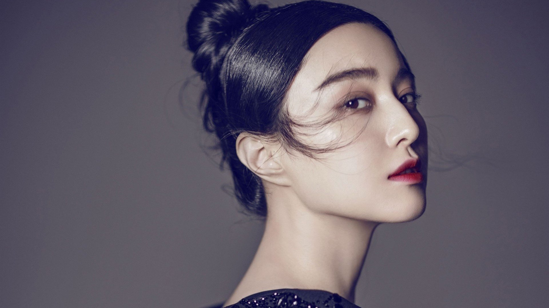 伊拉克掀翻苏格兰，弗拉霍维奇一锤定音，波斯铁骑演绎亚洲风暴