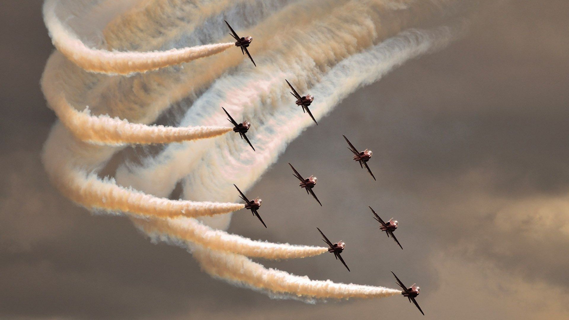 开云体育APP下载-双重激情，意甲焦点战与老鹰淘汰赛过关灰熊的体育盛宴