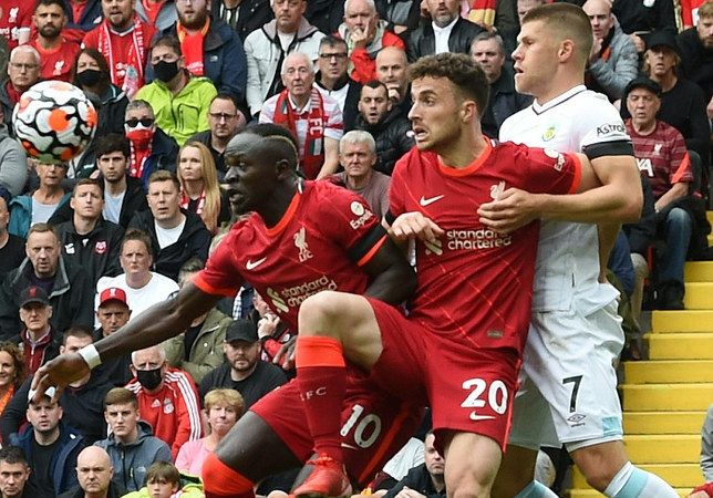 开云体育在线-瑞典压制安哥拉，范戴克关键战不手软