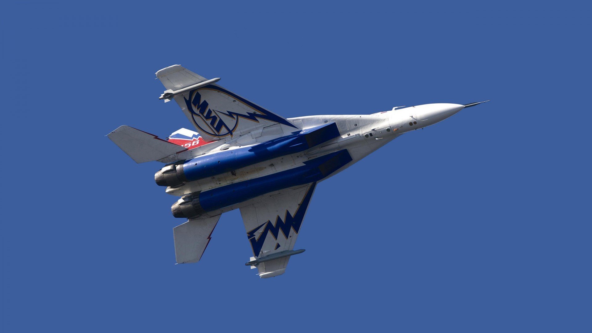 开云平台-翻越高墙，魔术青年军淘汰76人，叩响季后赛新秩序的大门